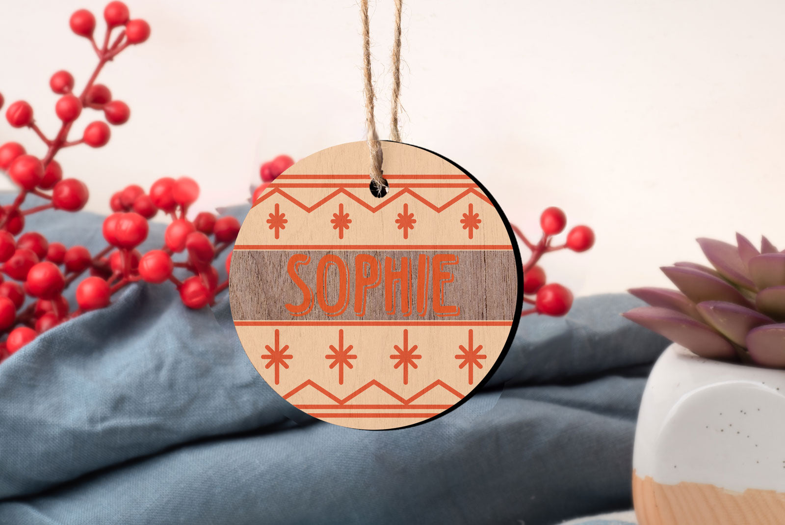 Personalised Walnut Christmas Ornaments - Handcrafted Decoration Baubles, Ideal for Festive Season
